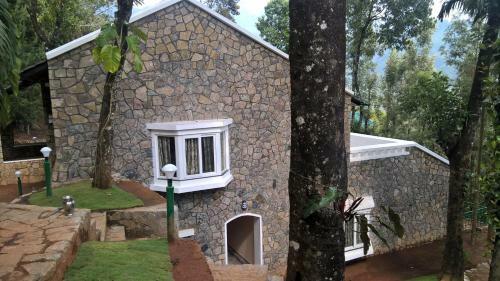 Hotel Kaivalyam Wellness Retreat