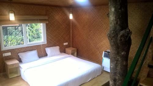Hotel Kaivalyam Wellness Retreat