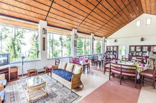 Hotel Kaivalyam Wellness Retreat