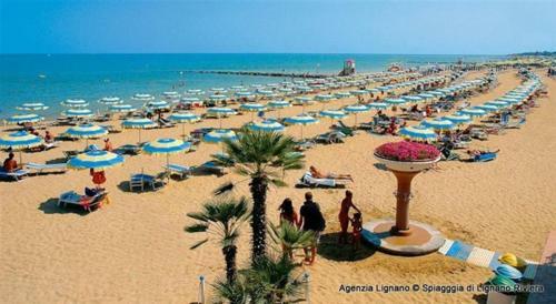 Apartamento Lignano Riviera With Pool