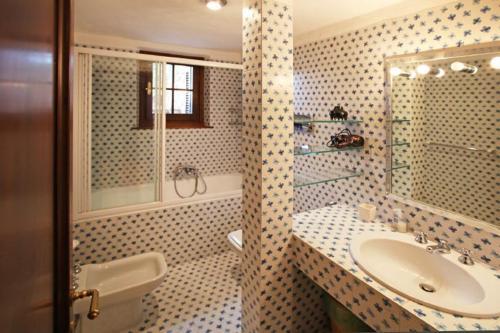 Olbia Villa Sleeps 14 Pool Air Con Wifi