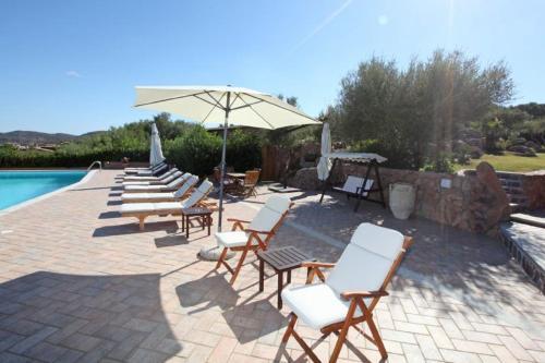 Olbia Villa Sleeps 14 Pool Air Con Wifi