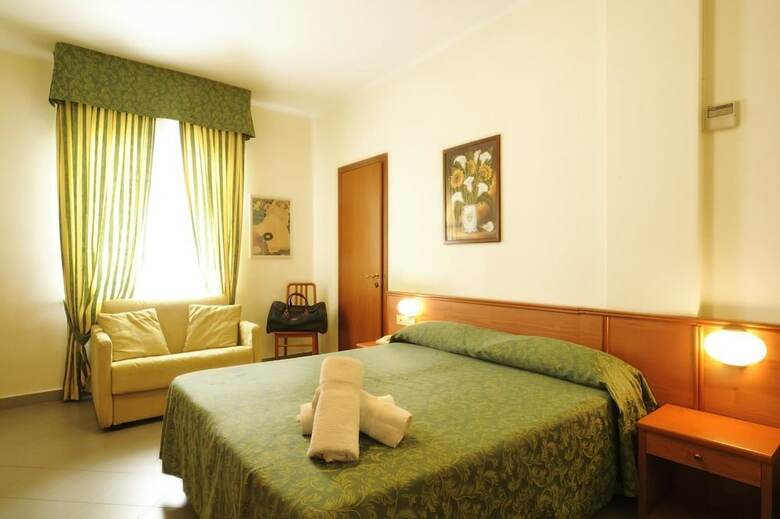 Hotel Tritone