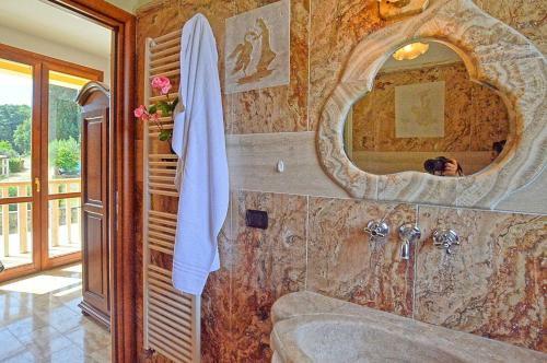 Monteverdi Marittimo Apartment Sleeps 8 T241535