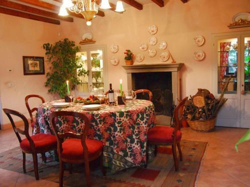 Spacious Villa In Capriolo Near Lake