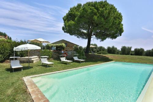 Poderone Villa Sleeps 9 Wifi