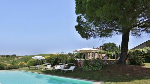 Poderone Villa Sleeps 9 Wifi