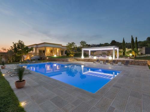 Parabita Villa Sleeps 12 Pool Air Con Wifi