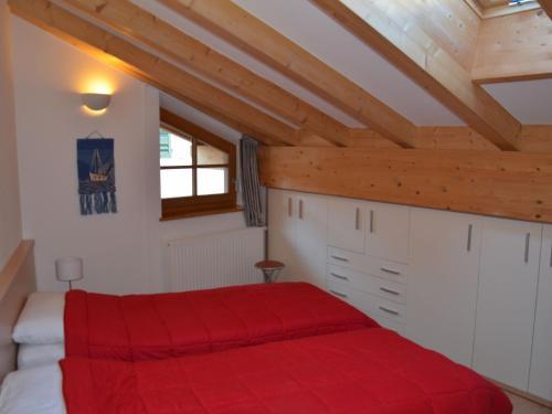 Expansive Holiday Home In Monclassico Tyrol With Garden
