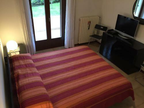 La Perla Apartments