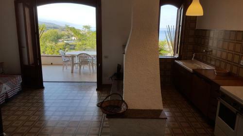 Apartamento Lucia: Bilocale Con Splendido Terrazzo Vista Mare