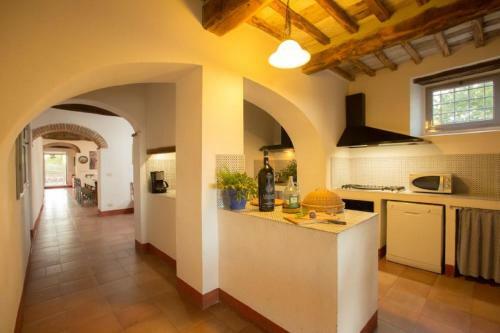 Lilliano Villa Sleeps 12 Pool Air Con Wifi