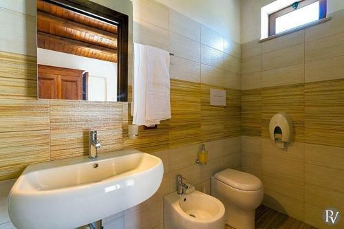 Cammaratini Villa Sleeps 13 Pool Air Con Wifi