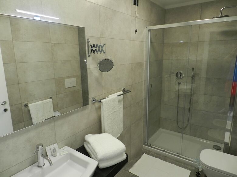 Erasmus Hotel