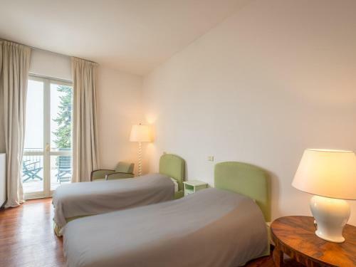 Meina Villa Sleeps 13 Pool Air Con Wifi