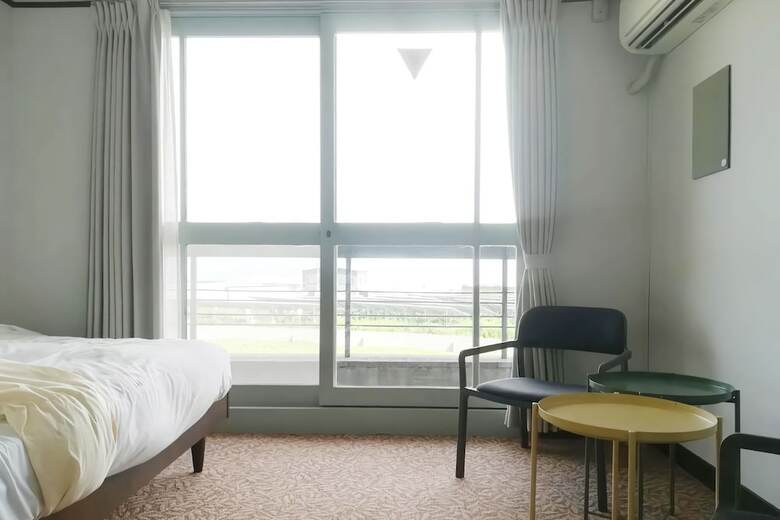 Hostal J-hoppers Lake Biwa Guesthouse