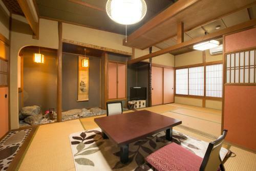 Kappo Ryokan Shiroyama