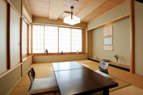 Kappo Ryokan Shiroyama
