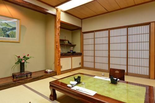 Kappo Ryokan Shiroyama