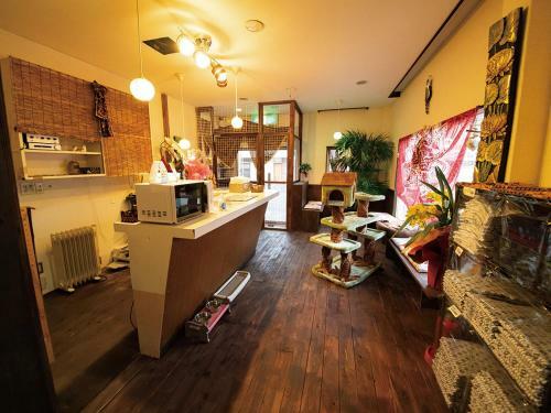 Hostal Bali & Cat Guest House