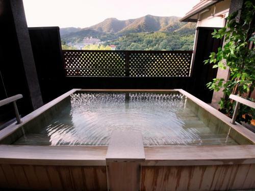 Yugawara Onoya Ryokan
