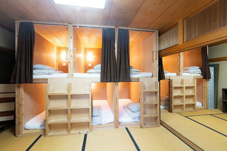 Albergue Guesthouse Hakozaki Garden