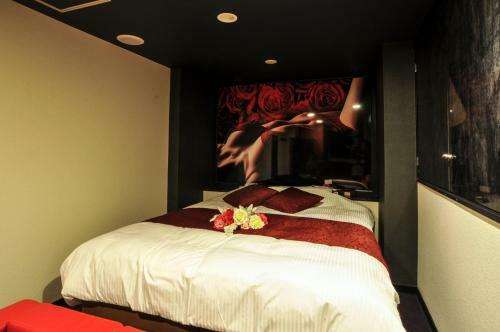 Hotel Cube (love Hotel)