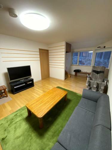 Hirafu House 8