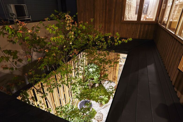 Hostal Utsuwa Designed Hostel