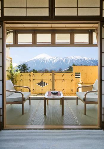 Hotel Hachimantai Heights
