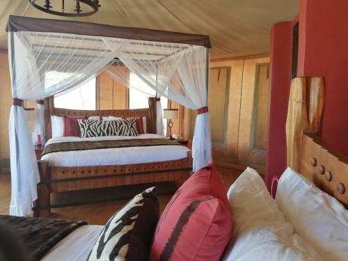 Emayian Luxury Camp