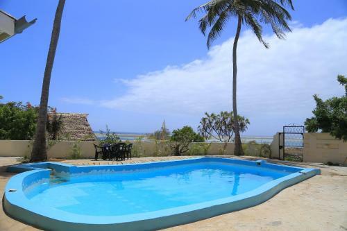 Hostal Maasai Beach House