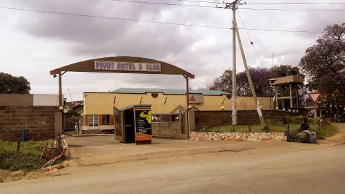 Pivot Hotel
