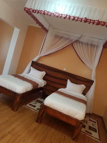Esikar Gardens Hotel