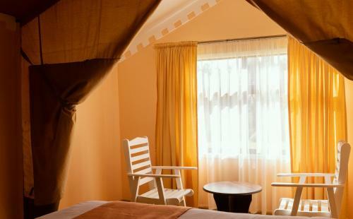 Hotel Tafaria Castle & Country Lodge