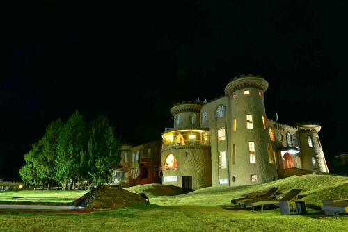 Hotel Tafaria Castle & Country Lodge