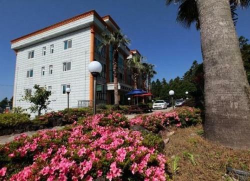Candella Pension