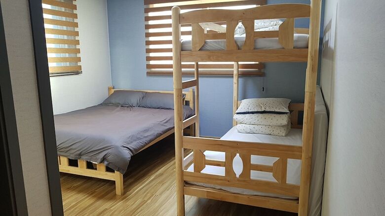 Hostal Harmony Guesthouse