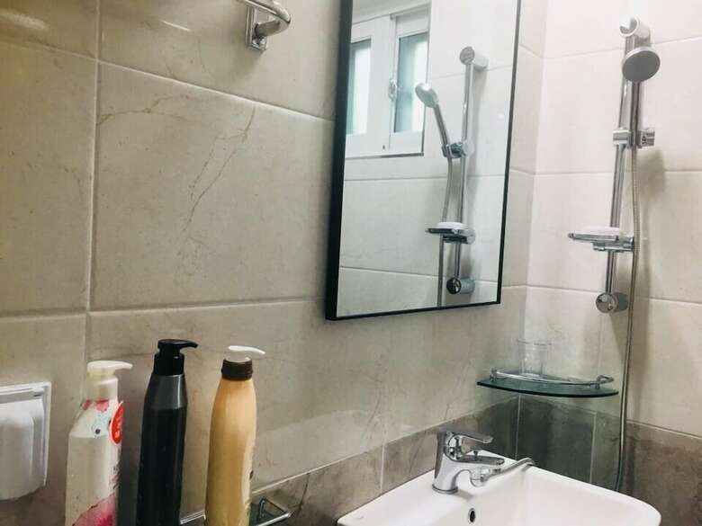 Hostal Harmony Guesthouse