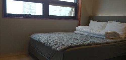 Hostal White Windmill Guesthouse