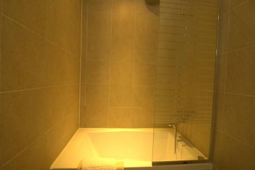 Vella Suite Hotel