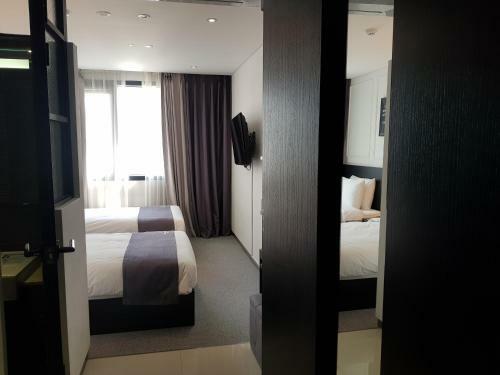 Vella Suite Hotel