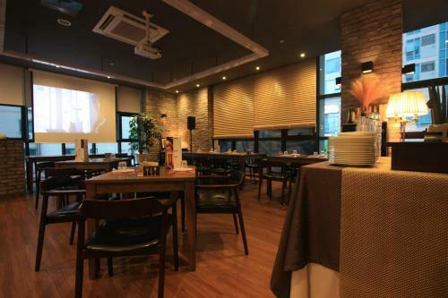 Vella Suite Hotel