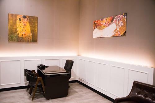 Vella Suite Hotel