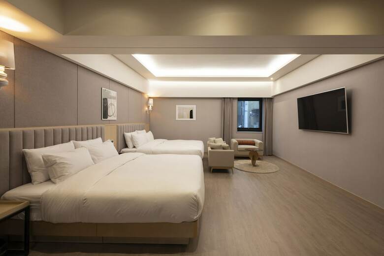 Hound Hotel Yeonsan