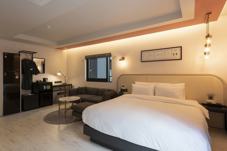 Hound Hotel Yeonsan