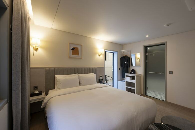 Hound Hotel Yeonsan
