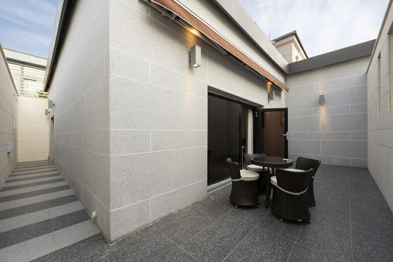 Hound Hotel Yeonsan