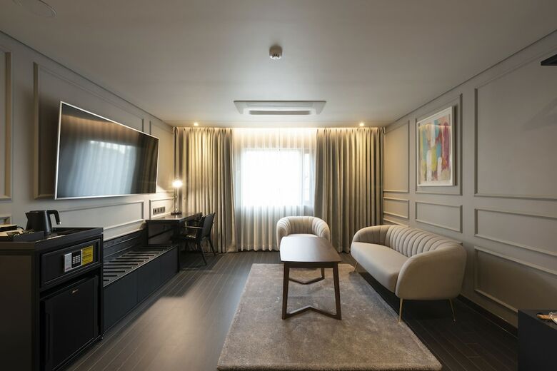 Hound Hotel Yeonsan