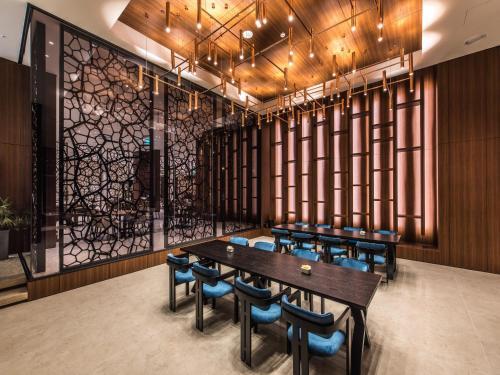 Hotel Tops 10